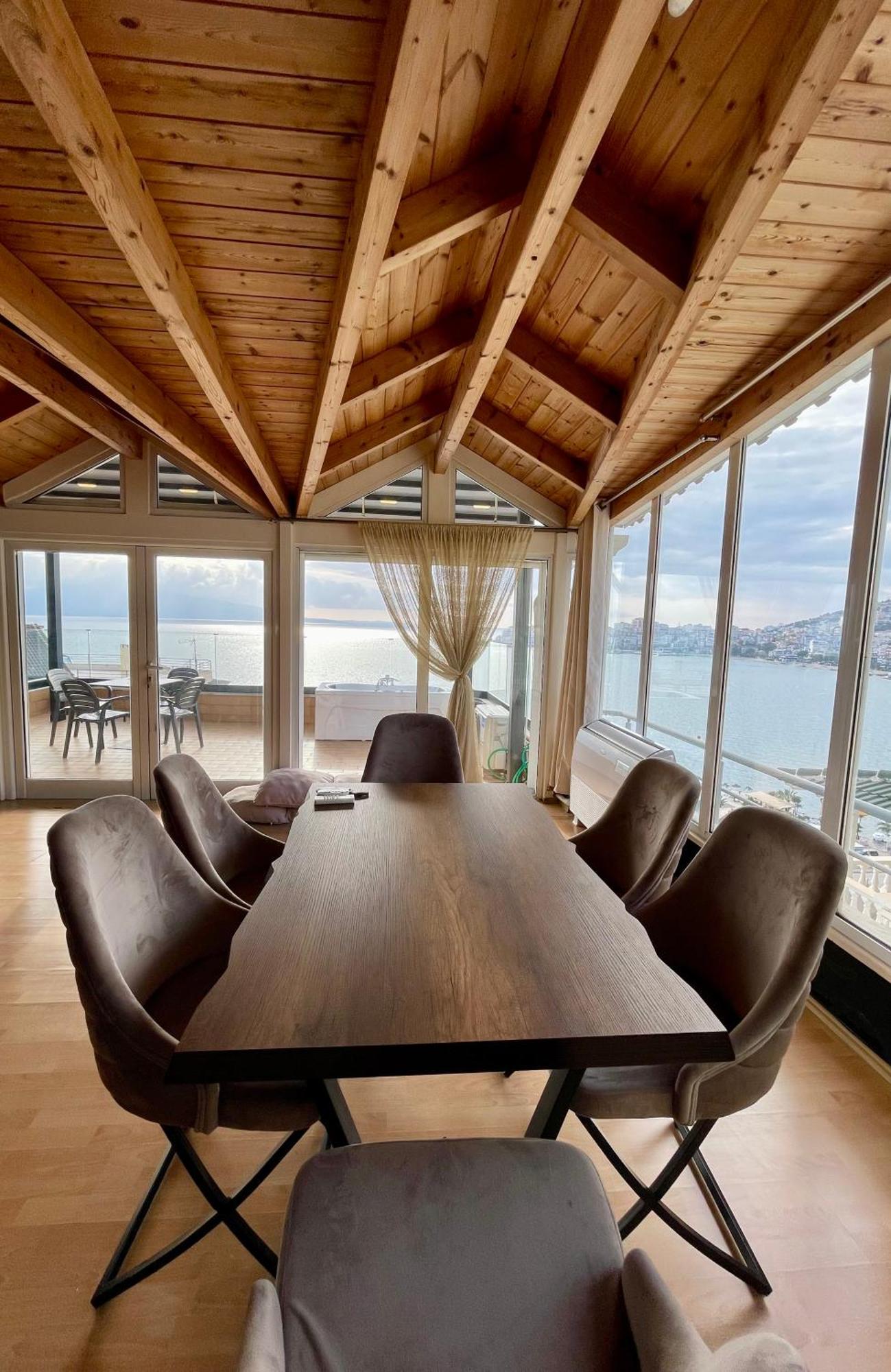 Апартаменты Seaview Golden Penthouse Саранда Экстерьер фото