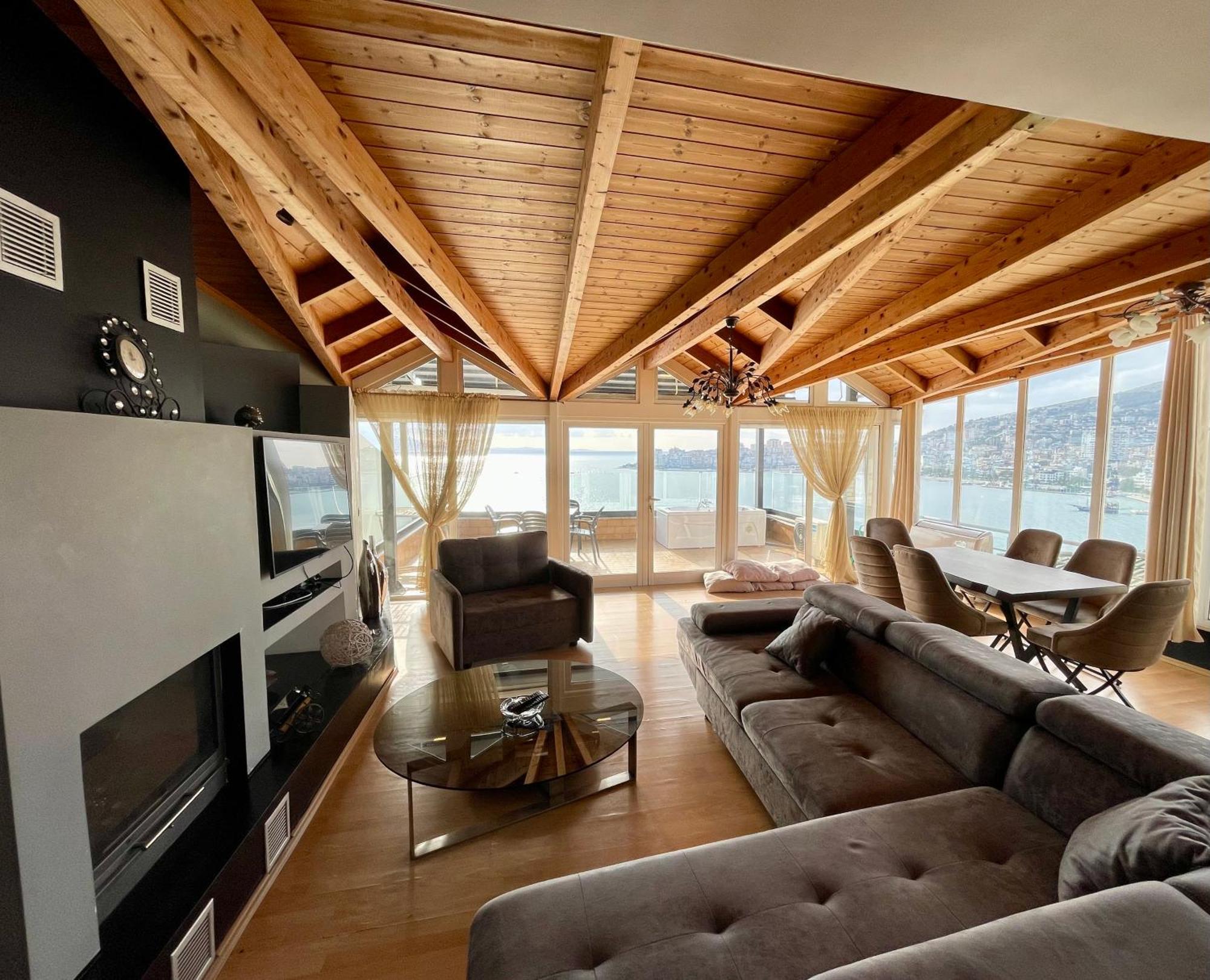 Апартаменты Seaview Golden Penthouse Саранда Экстерьер фото