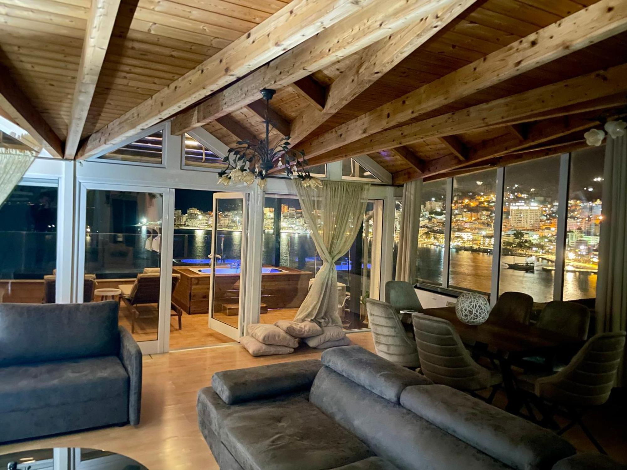 Апартаменты Seaview Golden Penthouse Саранда Экстерьер фото
